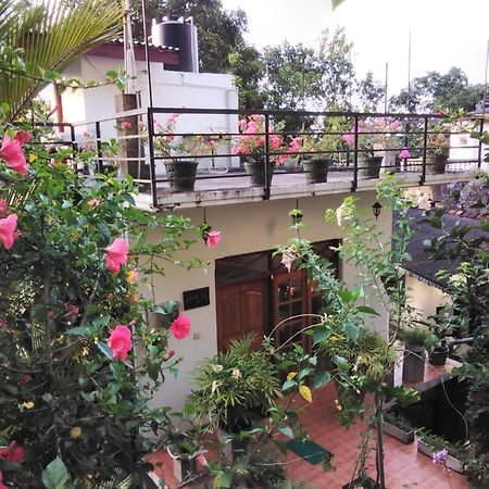 Araliya Home Stay Канди Екстериор снимка