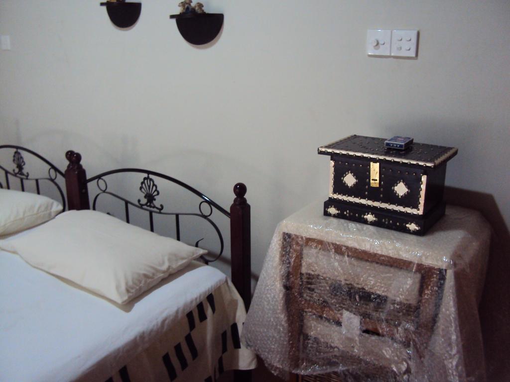 Araliya Home Stay Канди Екстериор снимка