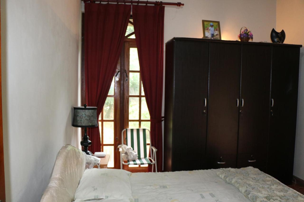 Araliya Home Stay Канди Екстериор снимка