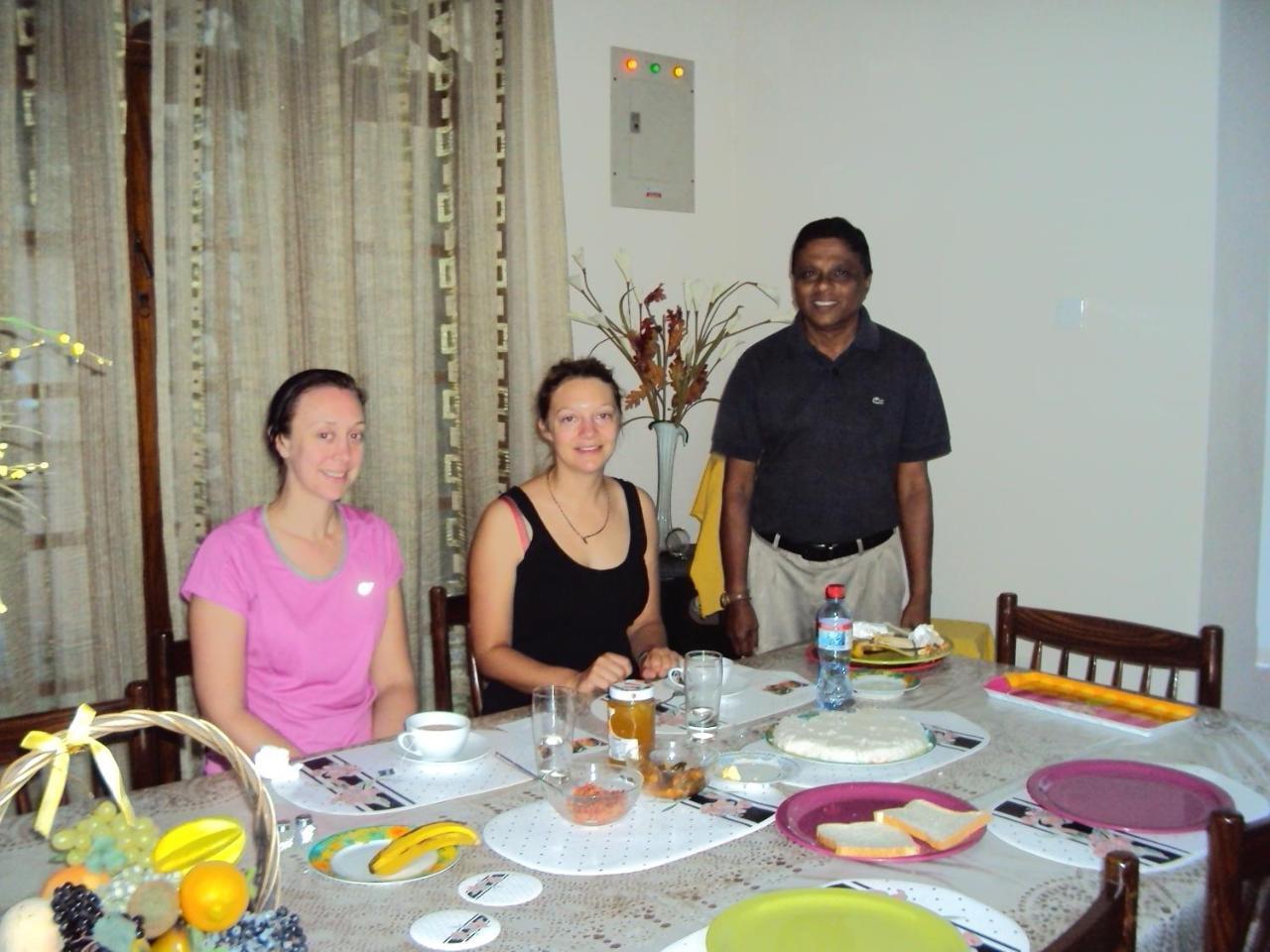 Araliya Home Stay Канди Екстериор снимка