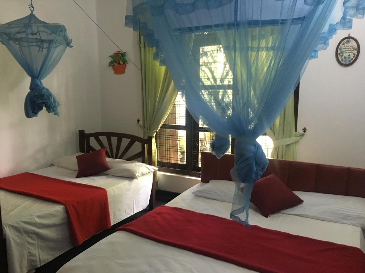 Araliya Home Stay Канди Екстериор снимка